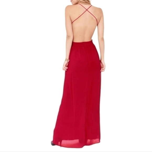 Lulu's exclusive rooftop garden backless bright red dress - Picture 4 of 9